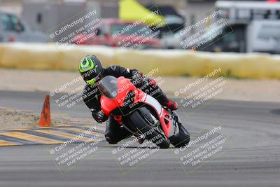 media/Jan-15-2023-SoCal Trackdays (Sun) [[c1237a034a]]/Turn 2 Set 2 (1155am)/